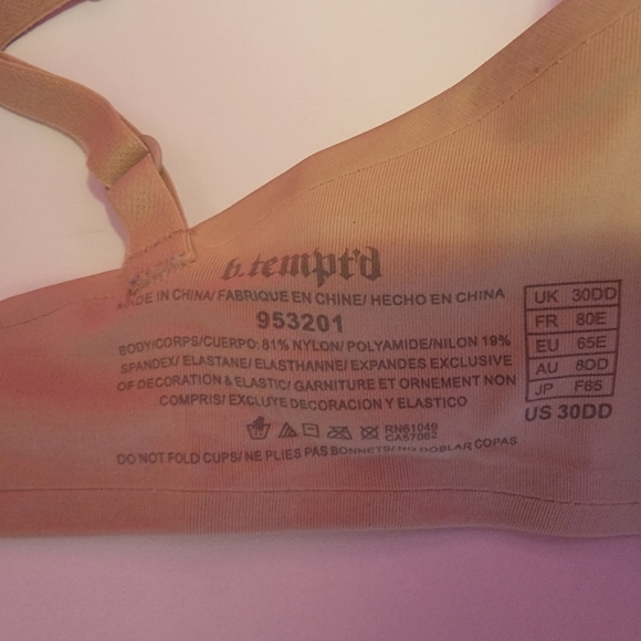 b.tempt'd by Wacoal b.classic Contour Bra 953201 - Picture 2 of 3